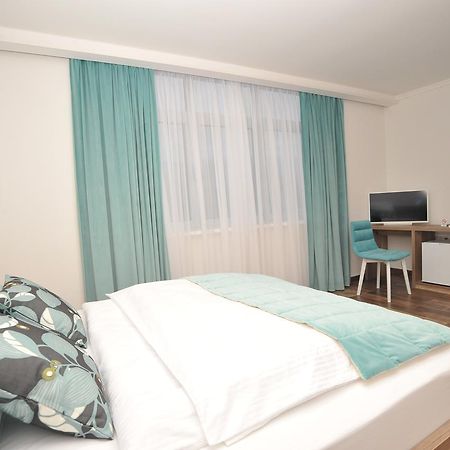 Motel As Hadzici Экстерьер фото
